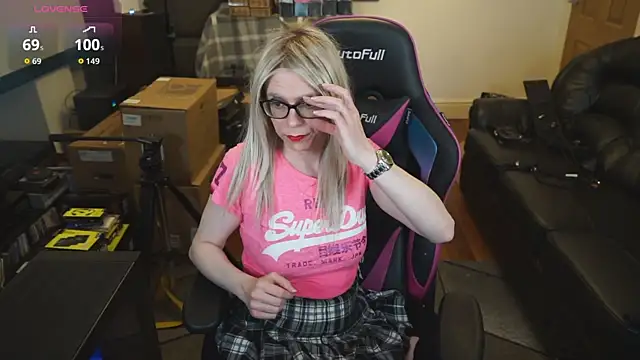 Snapshot of KelseyCobalt chatting on December 3, 2025, 11:58 pm KelseyCobalt online show from December 3, 2025, 11:58 pm