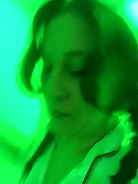 LADY HELLEN online show from April 24, 2026, 12:18 pm