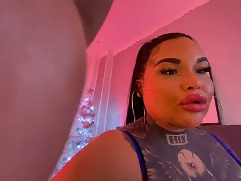  MelinaCurves  online show from December 19, 2024, 10:10 pm