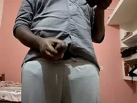 Snapshot of Aneesh007m chatting on November 14, 2025, 5:22 pm Aneesh007m online show from November 14, 2025, 5:22 pm