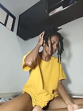 Snapshot of africa_deluxe chatting on May 28, 2026, 1:41 pm africa deluxe online show from May 28, 2026, 1:41 pm