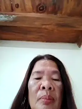 Snapshot of sexylizzy4u chatting on February 24, 2025, 4:05 am sexylizzy4u online show from February 24, 2025, 4:05 am