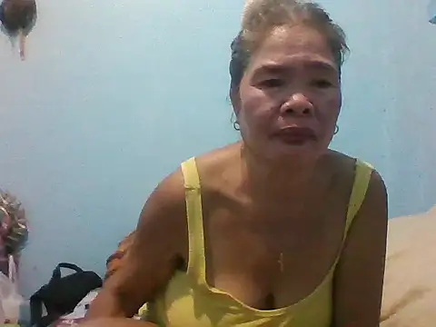 sexylizzy4u online show from June 18, 2026, 3:05 pm