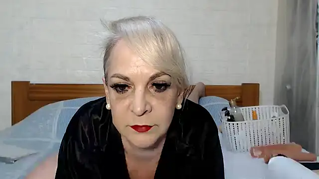 awild kitten online show from May 3, 2026, 9:37 am