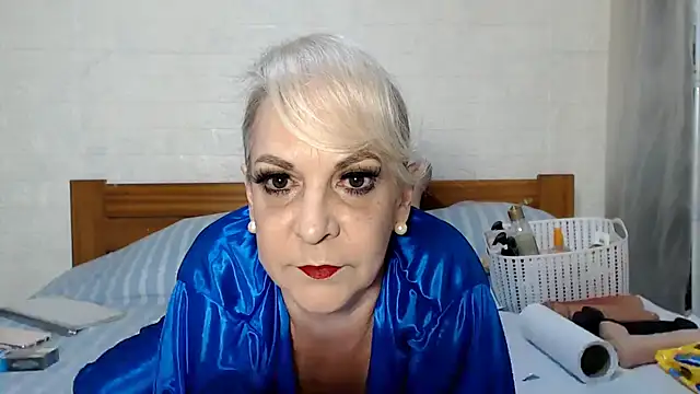 awild kitten online show from May 5, 2026, 8:44 am