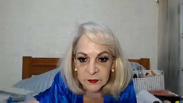 Snapshot of awild_kitten chatting on June 7, 2026, 10:41 am awild kitten online show from June 7, 2026, 10:41 am