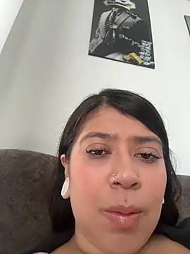 Snapshot of emilyjohanson chatting on June 3, 2026, 3:39 pm emilyjohanson online show from June 3, 2026, 3:39 pm