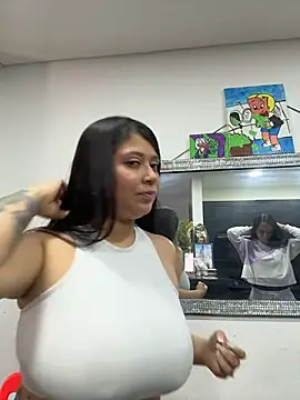Snapshot of emilyjohanson chatting on July 17, 2026, 4:56 pm emilyjohanson online show from July 17, 2026, 4:56 pm