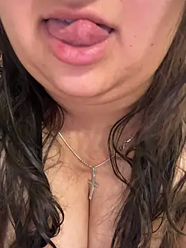 Snapshot of Jane_BBW chatting on July 1, 2026, 9:22 am Jane BBW online show from July 1, 2026, 9:22 am