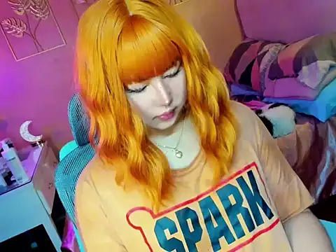 HOTnWILDalice online show from October 1, 2025, 1:33 am