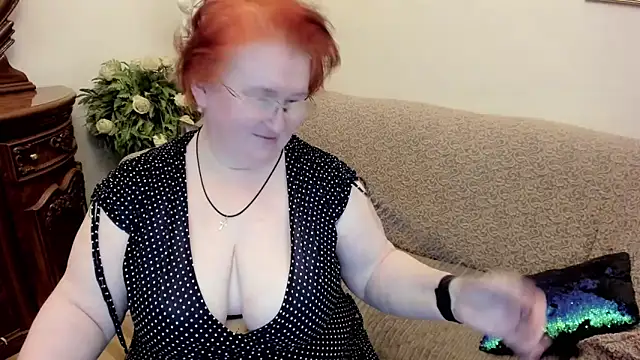 leiamillersonn online show from February 2, 2026, 6:06 pm