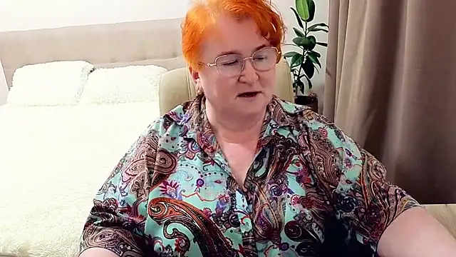 leiamillersonn online show from August 4, 2026, 4:53 pm