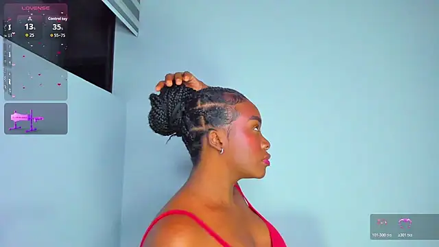 Sofi Smiley online show from March 3, 2026, 5:13 am