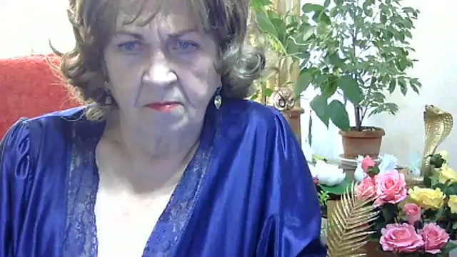 Emma52610 online show from April 29, 2026, 7:23 am