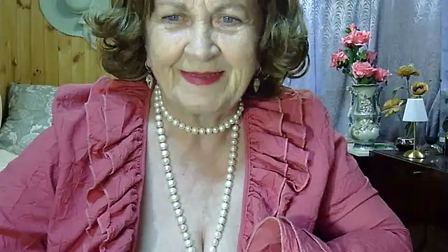 Snapshot of Emma52610 chatting on June 27, 2026, 4:56 pm Emma52610 online show from June 27, 2026, 4:56 pm