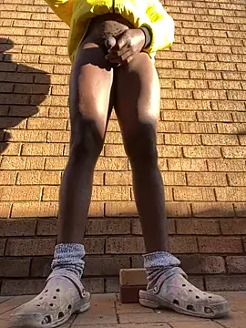 ZeusBlackDick online show from May 9, 2026, 5:34 am