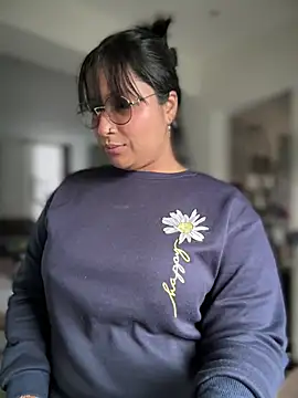 Snapshot of DannaaMeliza chatting on January 9, 2025, 1:24 pm DannaaMeliza online show from January 9, 2025, 1:24 pm