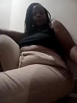 Snapshot of SQUITBOOTY chatting on October 23, 2025, 7:23 pm SQUITBOOTY online show from October 23, 2025, 7:23 pm