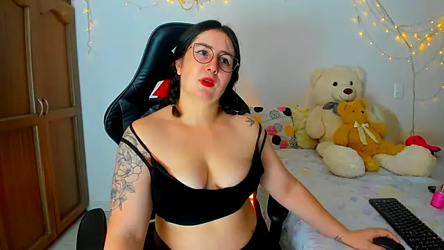 Susan Foxx online show from January 6, 2025, 8:39 pm