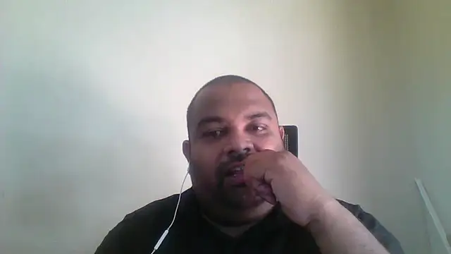Snapshot of FatCockBoySL chatting on May 9, 2026, 4:06 am FatCockBoySL online show from May 9, 2026, 4:06 am