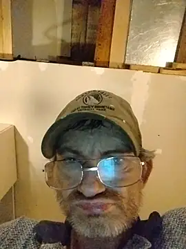 ROBERT0516 online show from March 5, 2026, 9:22 pm