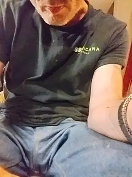 Snapshot of ROBERT0516 chatting on June 4, 2026, 3:56 am ROBERT0516 online show from June 4, 2026, 3:56 am