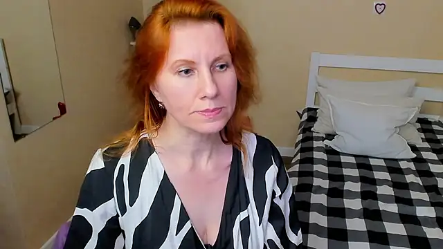 FoxySophia online show from November 14, 2025, 1:04 am