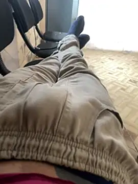 Snapshot of descret_19 chatting on March 24, 2026, 3:28 pm descret 19 online show from March 24, 2026, 3:28 pm