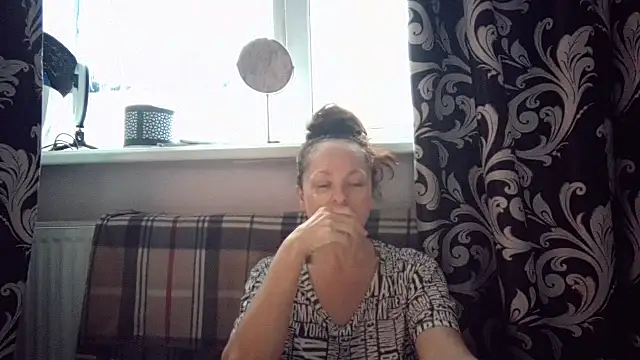 LindaStarS online show from January 10, 2026, 5:53 am