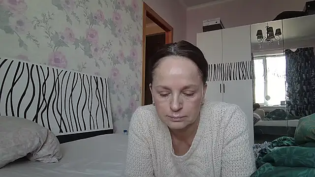 LindaStarS online show from January 12, 2026, 8:08 am