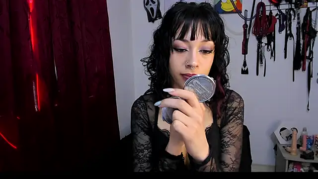 dungeongirls online show from January 11, 2025, 7:05 pm