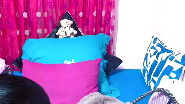 SLUTTYROXY online show from November 13, 2025, 6:29 pm