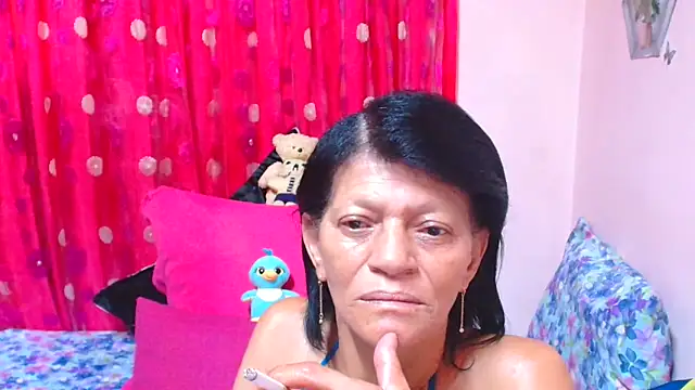 SLUTTYROXY online show from May 1, 2026, 9:03 am