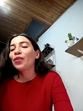 Snapshot of loveuu-bae chatting on December 14, 2024, 12:11 am loveuu-bae online show from December 14, 2024, 12:11 am