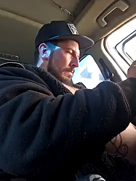 Snapshot of UncutHammer69 chatting on January 5, 2025, 6:02 pm UncutHammer69 online show from January 5, 2025, 6:02 pm