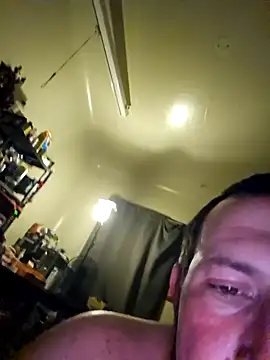 Snapshot of UncutHammer69 chatting on January 19, 2025, 9:11 am UncutHammer69 online show from January 19, 2025, 9:11 am