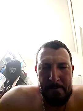 Snapshot of UncutHammer69 chatting on January 24, 2025, 3:22 am UncutHammer69 online show from January 24, 2025, 3:22 am