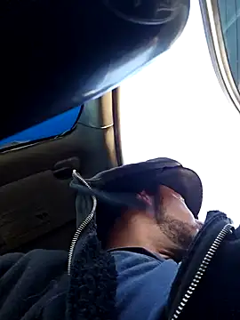 Snapshot of UncutHammer69 chatting on February 4, 2025, 4:18 pm UncutHammer69 online show from February 4, 2025, 4:18 pm