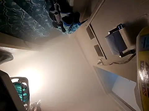 Snapshot of UncutHammer69 chatting on March 5, 2025, 3:51 am UncutHammer69 online show from March 5, 2025, 3:51 am