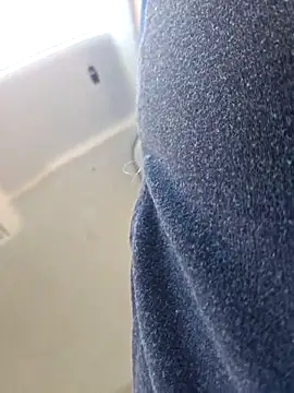 Snapshot of UncutHammer69 chatting on September 13, 2025, 3:34 pm UncutHammer69 online show from September 13, 2025, 3:34 pm