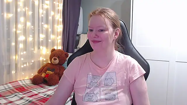 Snapshot of Lady_Inari chatting on January 19, 2025, 6:32 pm Lady Inari online show from January 19, 2025, 6:32 pm