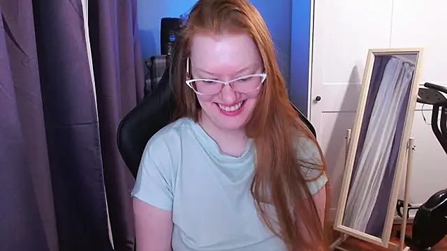 Snapshot of Lady_Inari chatting on May 9, 2026, 11:43 pm Lady Inari online show from May 9, 2026, 11:43 pm