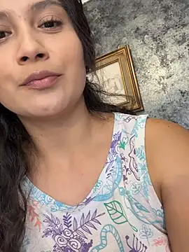 kinky milaxh online show from July 5, 2026, 11:45 pm