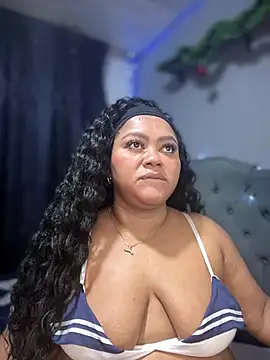 yanza2002 online show from January 10, 2025, 11:50 pm