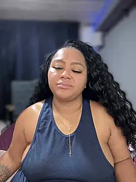 yanza2002 online show from January 27, 2025, 11:43 pm