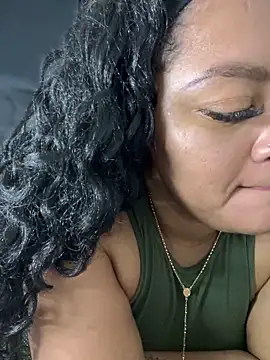 yanza2002 online show from February 1, 2025, 12:07 am