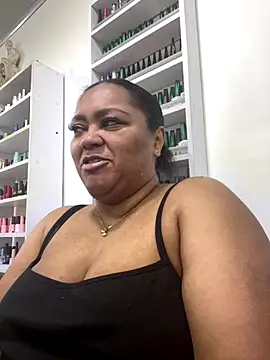 yanza2002 online show from September 25, 2025, 11:30 pm