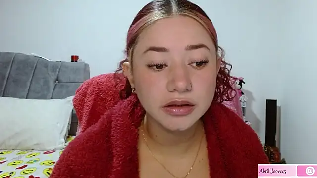 abril love2 online show from January 30, 2025, 3:19 pm