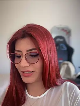 Snapshot of LINDA_PATTY94 chatting on January 19, 2025, 2:28 pm LINDA PATTY94 online show from January 19, 2025, 2:28 pm