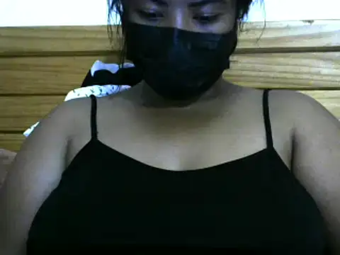 Snapshot of Artinah22 chatting on February 18, 2025, 2:49 am Artinah22 online show from February 18, 2025, 2:49 am